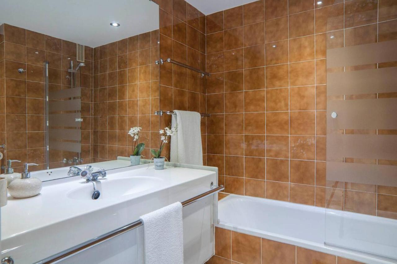 מיחאס Miraflores Apartment מראה חיצוני תמונה