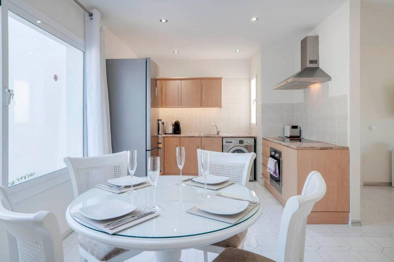 מיחאס Miraflores Apartment מראה חיצוני תמונה