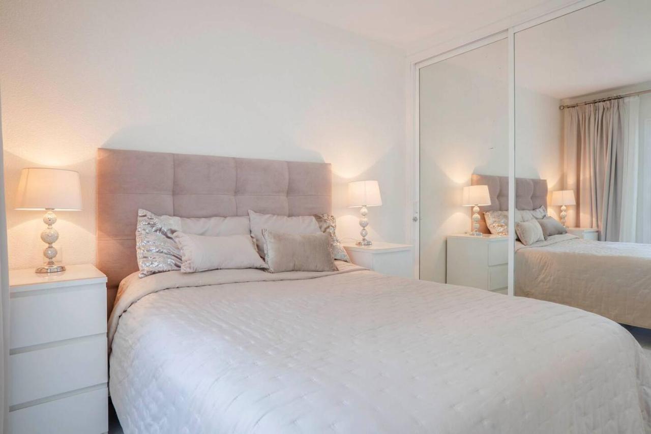 מיחאס Miraflores Apartment מראה חיצוני תמונה
